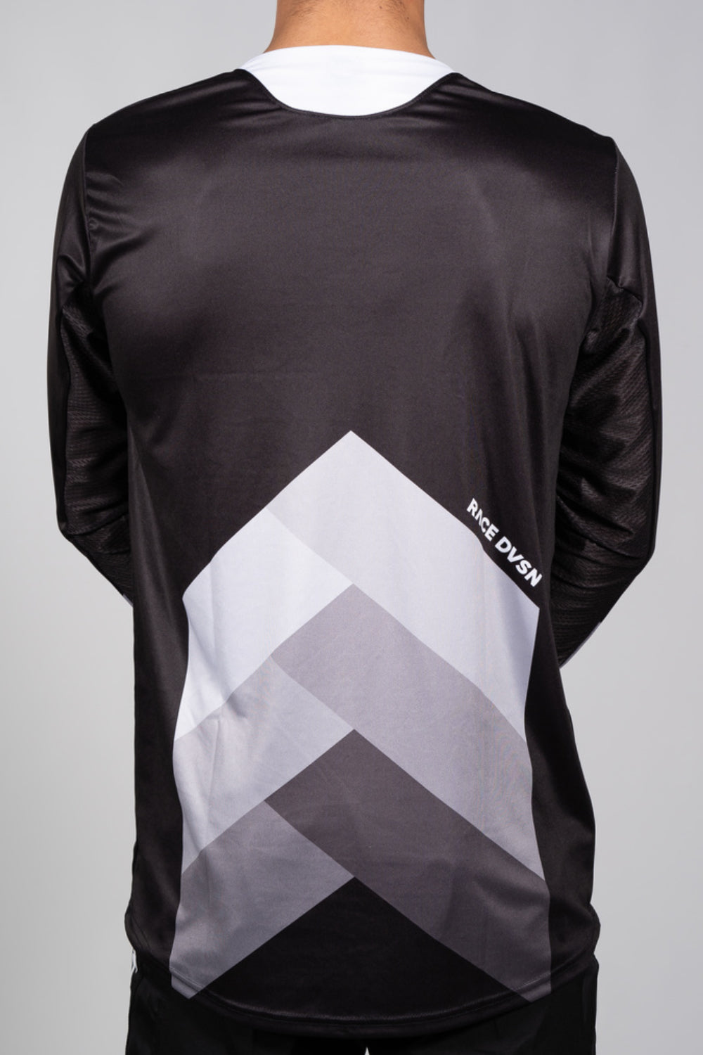 CHEVRON / RACE JERSEY / ADULT / BLACK