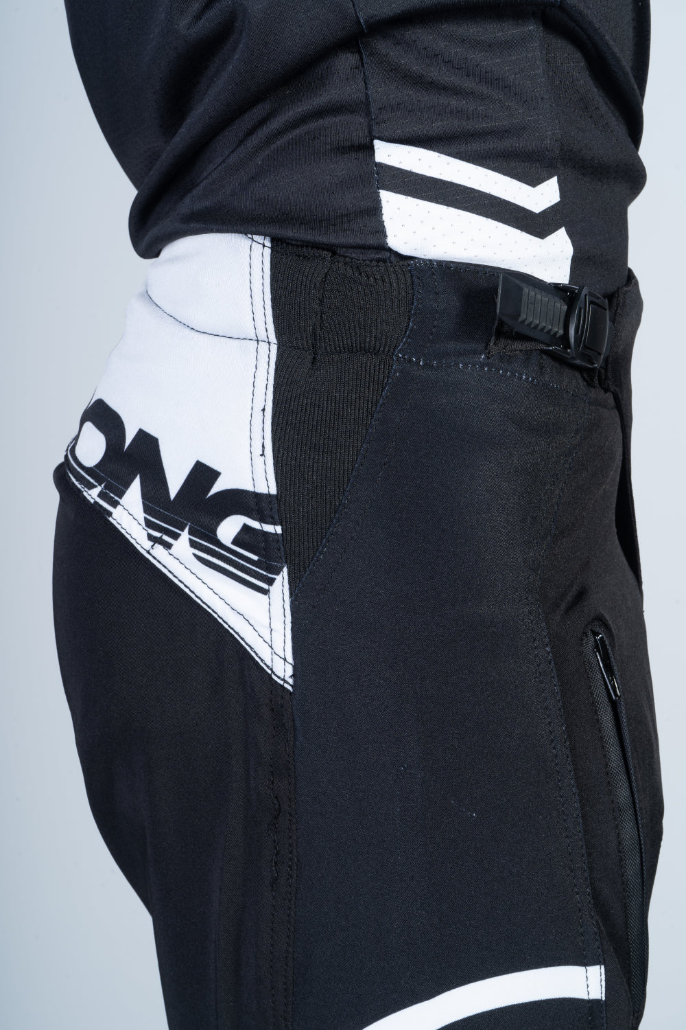 2020 STAY STRONG / RACE PANTS / ADULT / BLACK WHITE