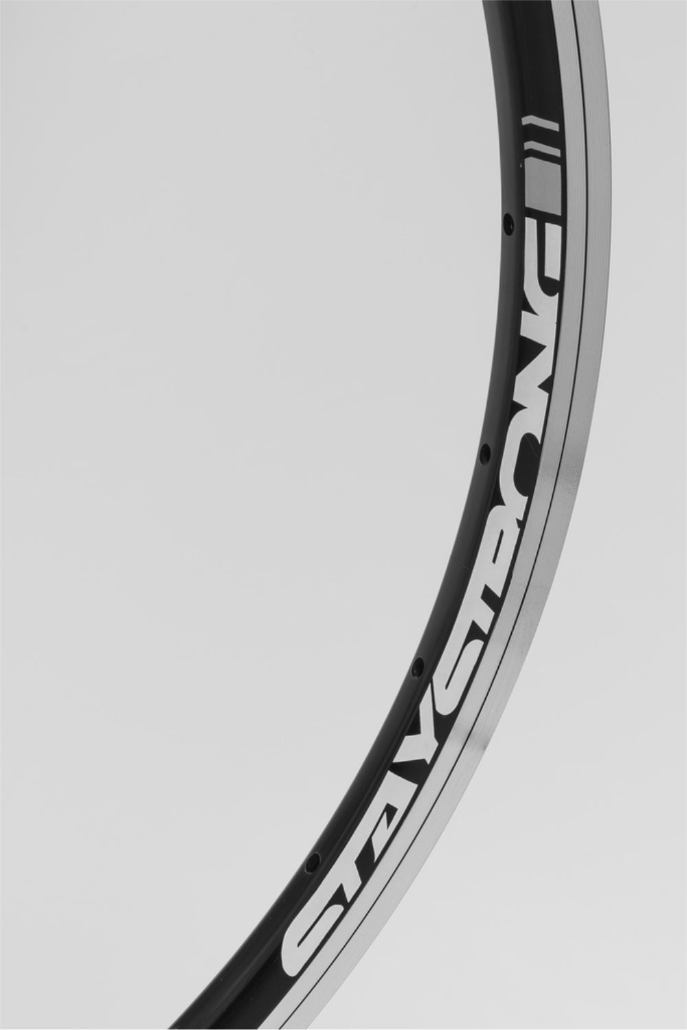 REACTIV RIM / 20 1 1/8" / 28H / REAR