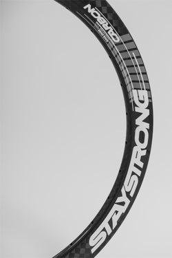 V3 EXPERT CARBON GLOSS / 1 x 3/8" / RIMS / FRONT