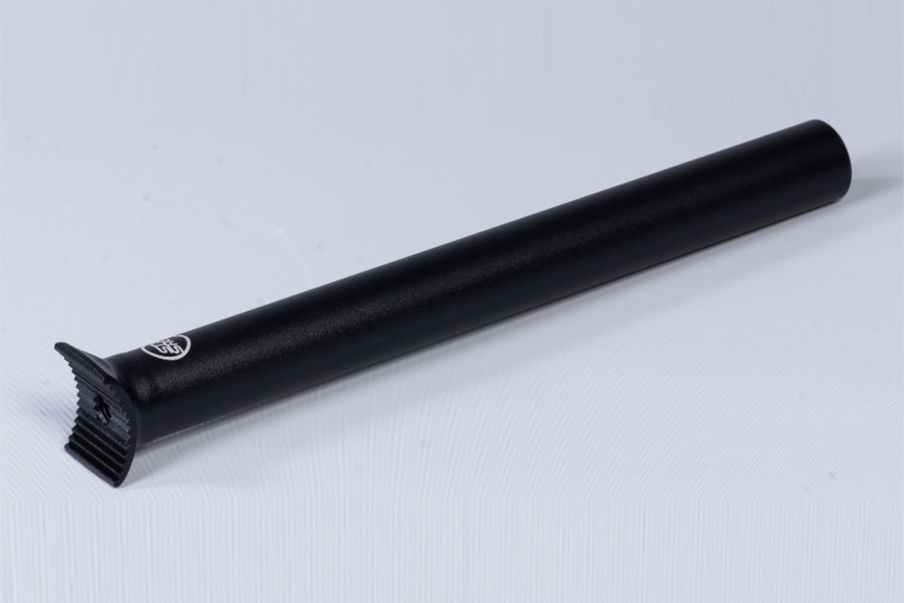 SEATPOST / PIVOTAL / 31.6MM / BLACK