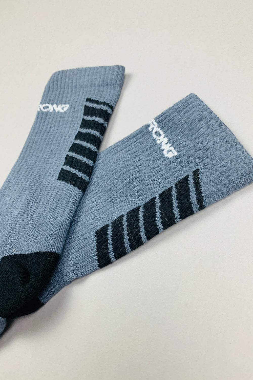 CHEVRON / SOCKS / SINGLE PAIR / GREY